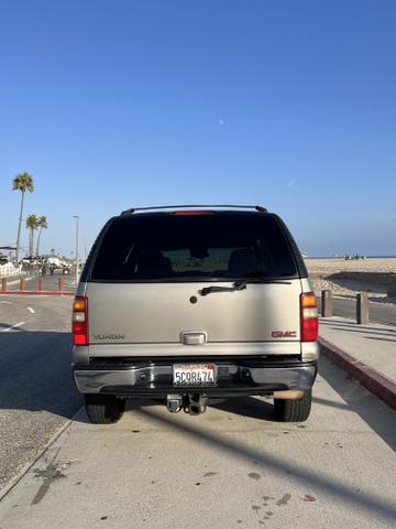 Photo of 2003 Gray GMC Yukon