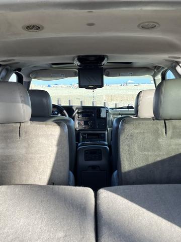 Photo of 2003 Gray GMC Yukon