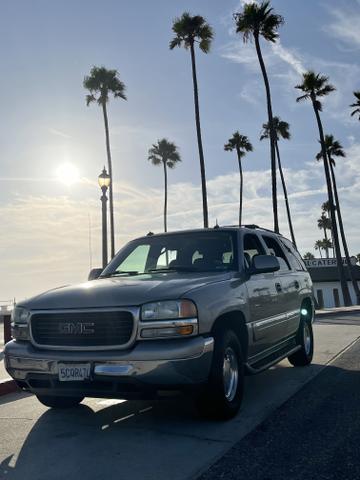 Photo of 2003 Gray GMC Yukon