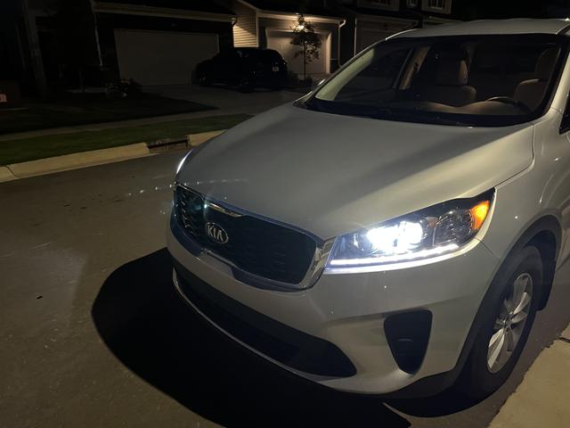 Photo of 2020 Silver Kia Sorento