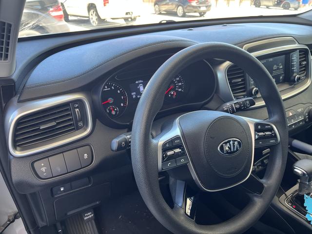 Photo of 2020 Silver Kia Sorento