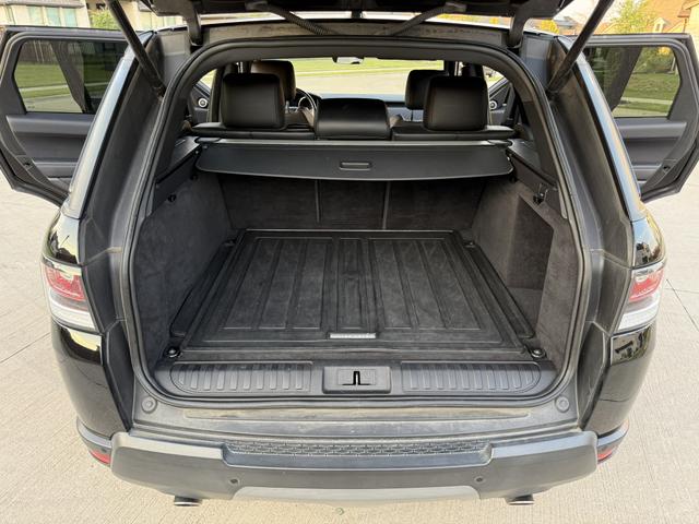 Photo of 2017 Black Land Rover Range Rover Sport