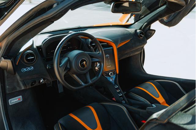 Photo of 2019 Orange McLaren 720S