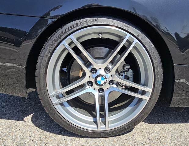 Photo of 2011 Black BMW 335