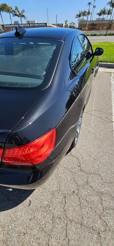 Photo of 2011 Black BMW 335
