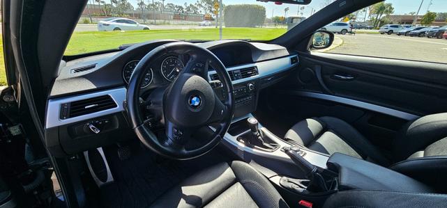Photo of 2011 Black BMW 335