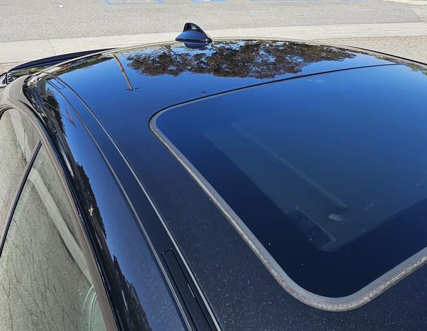 Photo of 2011 Black BMW 335