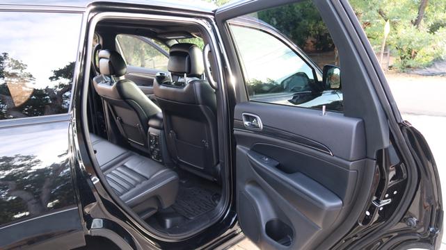 Photo of 2019 Black Jeep Grand Cherokee
