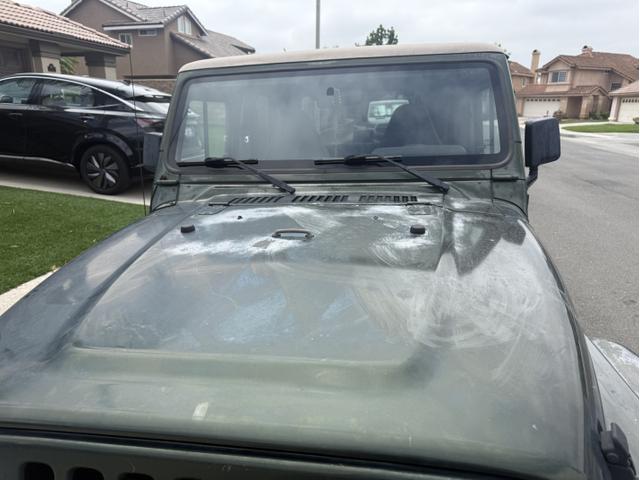 Photo of 1997 Green Jeep Wrangler