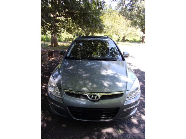 Photo of 2010 Gray Hyundai Elantra Touring