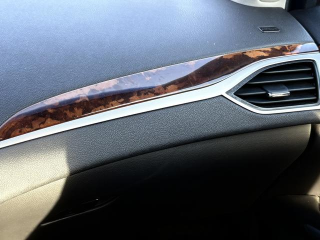 Photo of 2014 Gray Lincoln MKZ Hybrid