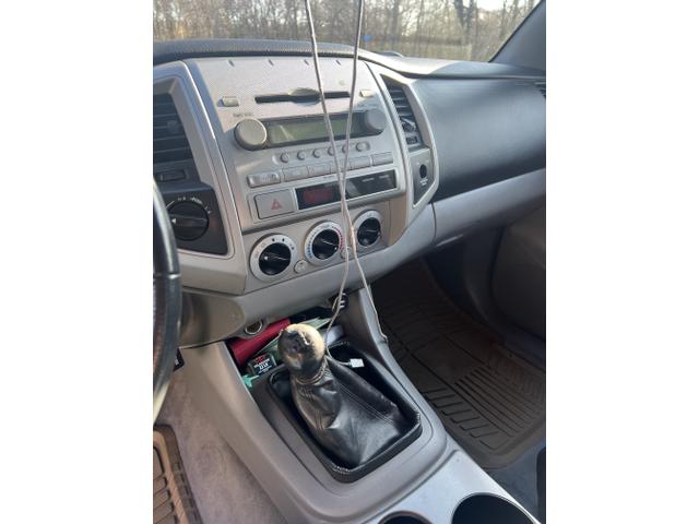 Photo of 2006 Blue Toyota Tacoma