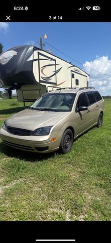Photo of 2007 Gold Ford Focus