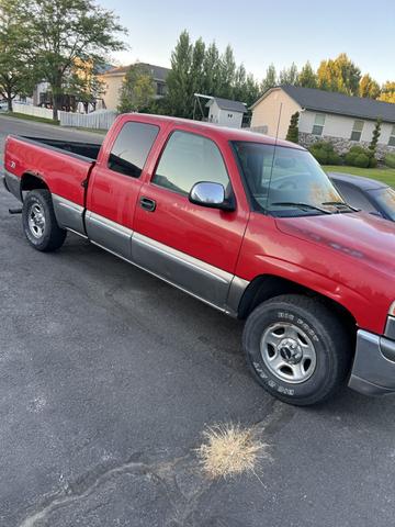 Photo of 1999 Red GMC Sierra 1500