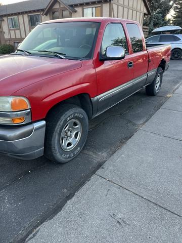 Photo of 1999 Red GMC Sierra 1500