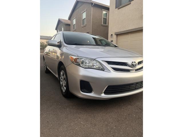 Photo of 2011 Silver Toyota Corolla