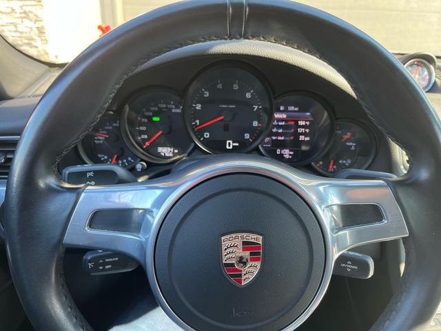 Photo of 2012 Silver Porsche 911