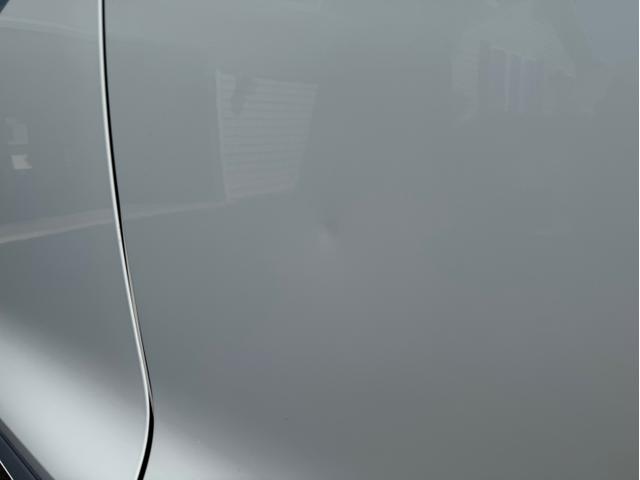 Photo of 2018 White Jaguar F-PACE