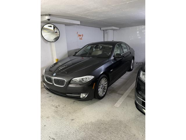 Photo of 2011 Beige BMW 535