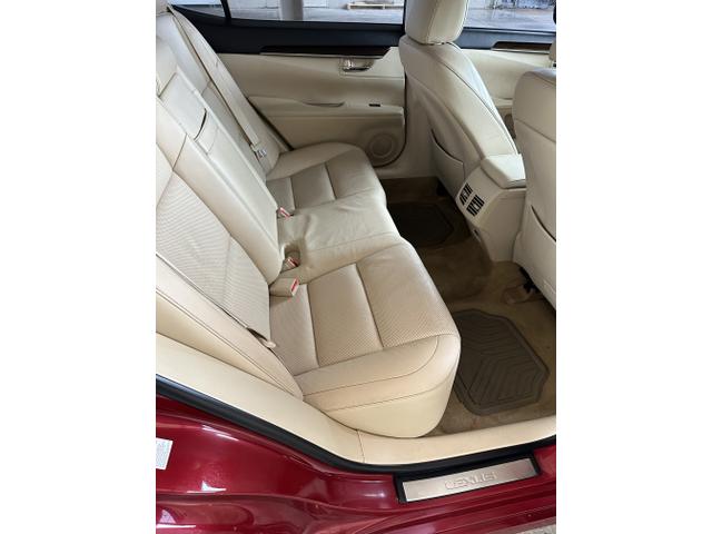 Photo of 2014 Red Lexus ES 350