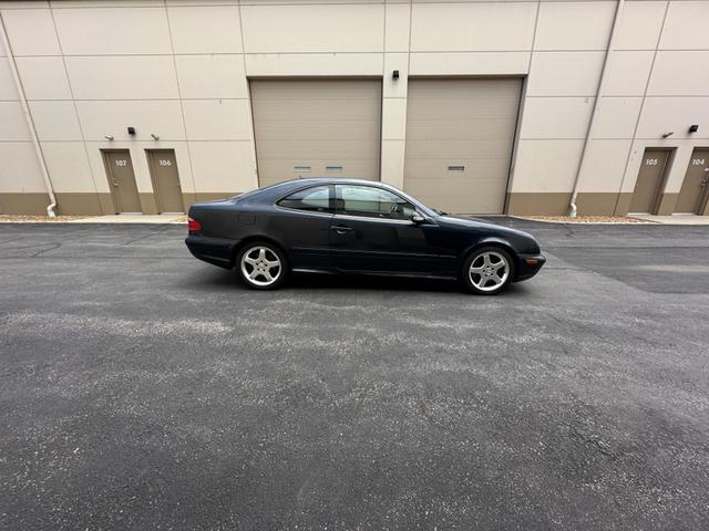 Photo of 2002 Blue Mercedes-Benz CLK-Class