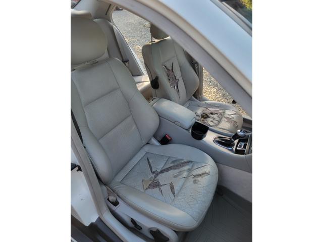Photo of 2005 White Mercedes-Benz C-Class