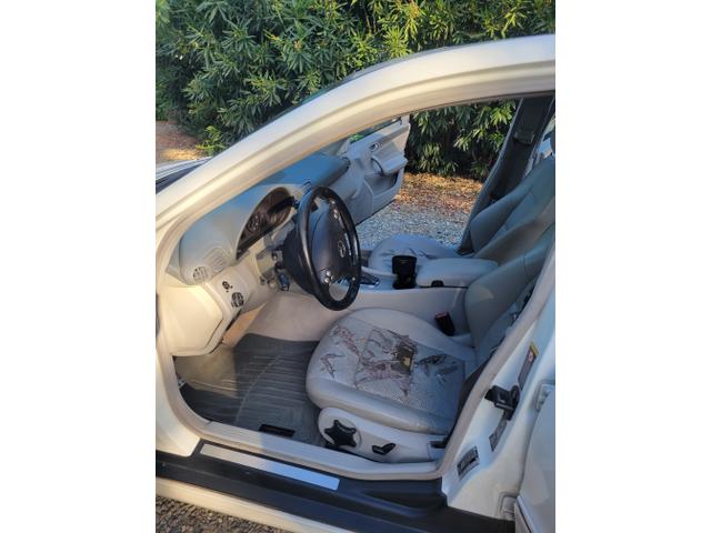 Photo of 2005 White Mercedes-Benz C-Class
