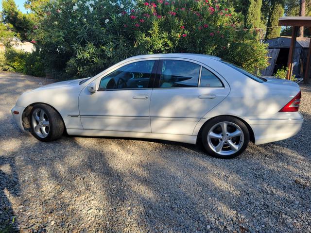 Photo of 2005 White Mercedes-Benz C-Class