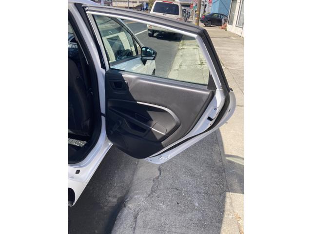 Photo of 2017 White Ford Fiesta