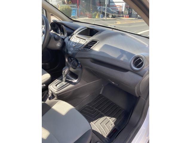 Photo of 2017 White Ford Fiesta