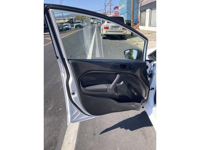Photo of 2017 White Ford Fiesta