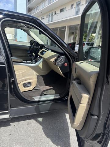 Photo of 2015 Black Land Rover Range Rover Sport