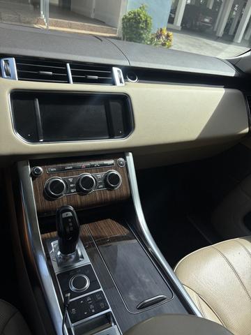 Photo of 2015 Black Land Rover Range Rover Sport
