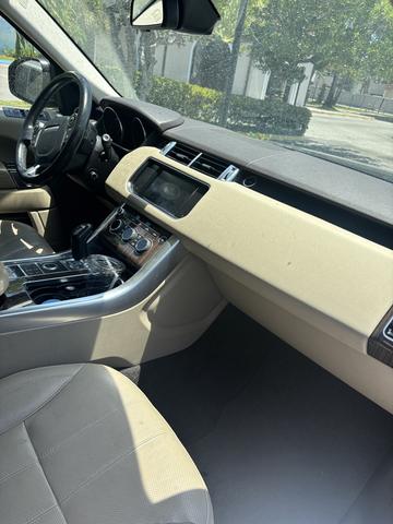 Photo of 2015 Black Land Rover Range Rover Sport