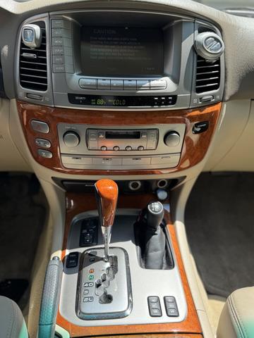 Photo of 2005 Beige Lexus LX 470