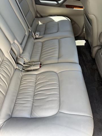 Photo of 2005 Beige Lexus LX 470
