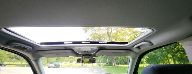 Photo of 2005 Gold Mercedes-Benz M-Class