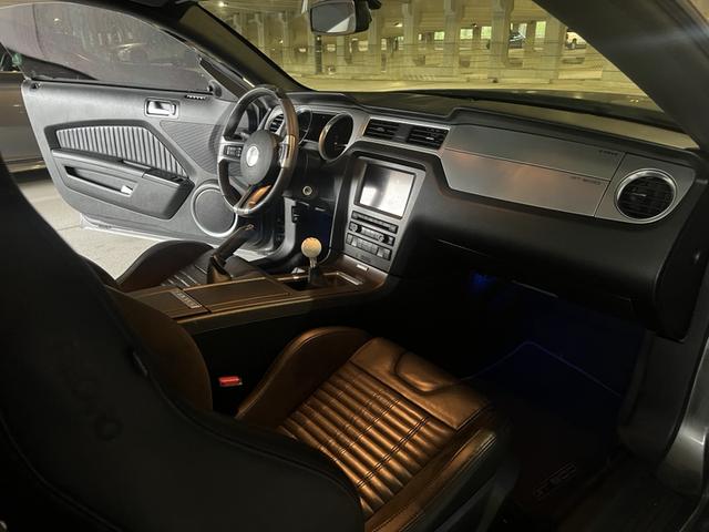 Photo of 2013 Gray Ford Mustang