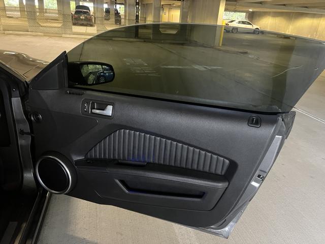 Photo of 2013 Gray Ford Mustang