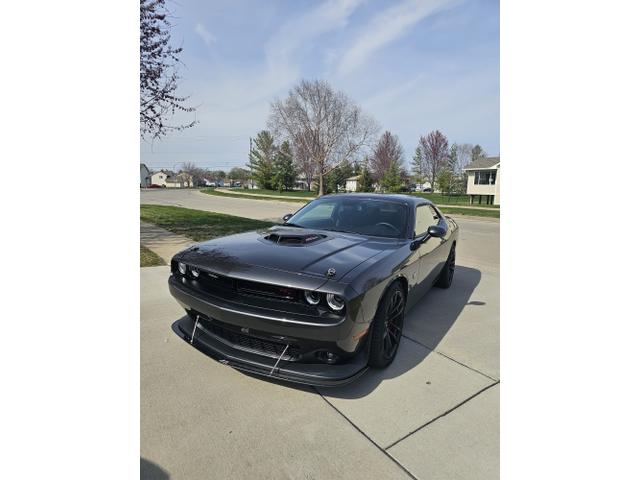 Photo of 2019 Gray Dodge Challenger