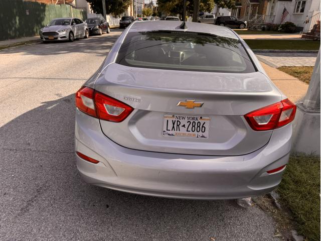 Photo of 2018 Blue Chevrolet Cruze