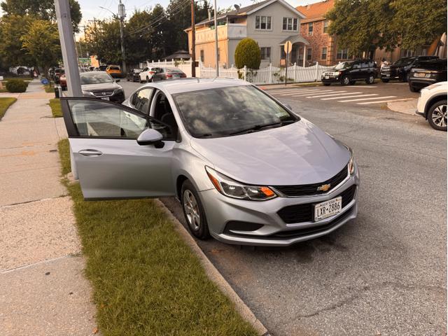 Photo of 2018 Blue Chevrolet Cruze