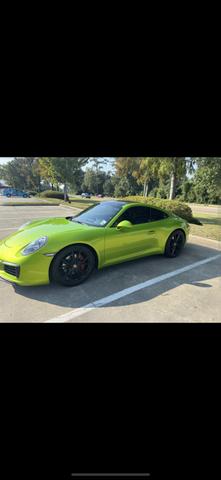 Photo of 2017 Gray Porsche 911