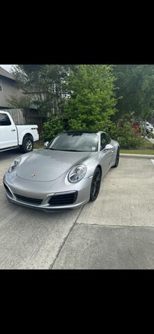 Photo of 2017 Gray Porsche 911