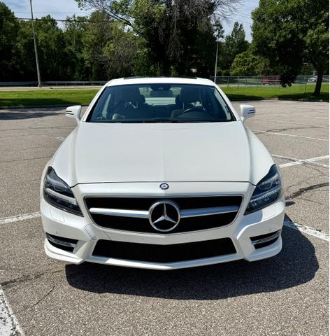 Photo of 2014 White Mercedes-Benz CLS-Class