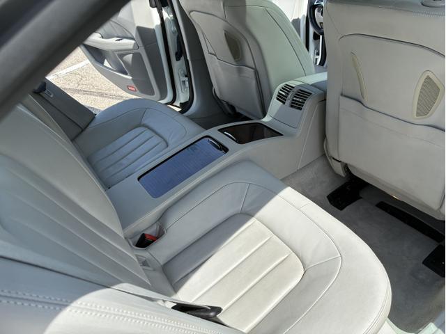 Photo of 2014 White Mercedes-Benz CLS-Class