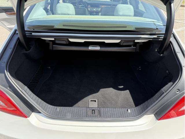 Photo of 2014 White Mercedes-Benz CLS-Class