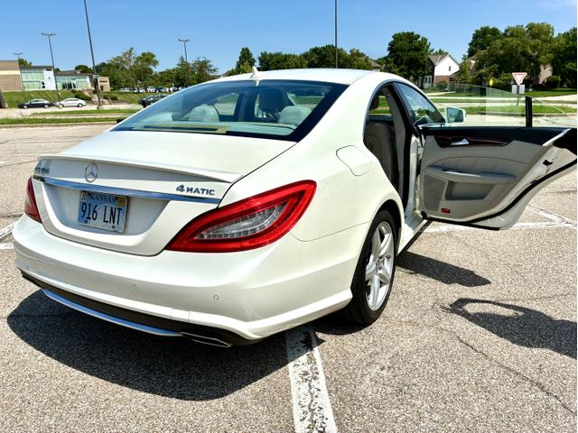 Photo of 2014 White Mercedes-Benz CLS-Class