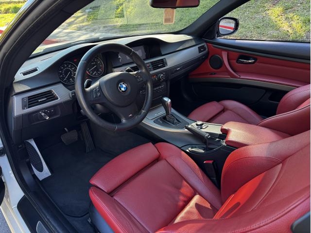 Photo of 2013 White BMW 328