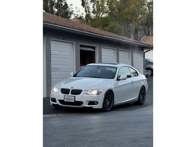 Photo of 2013 White BMW 328